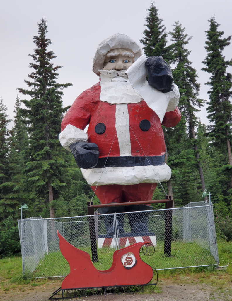 42 foot Santa statue, North Pole, Alaska. That would put the fear of Christmas in me. Is that an evil clown under the suit and beard?