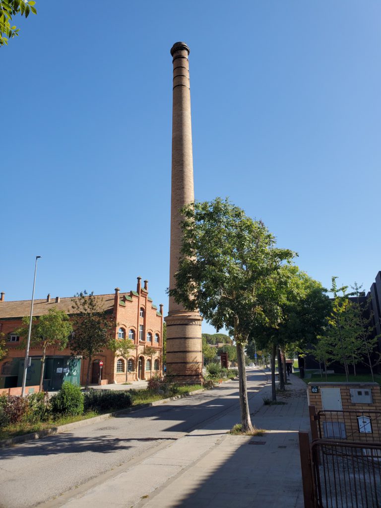 FormFormer tannery smokestack, with later street built around iter tannery smokestack, with later street built around it