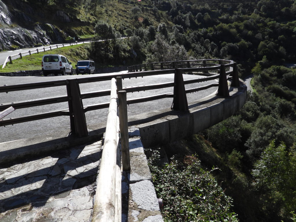 Mountain is too steep to accomodate a hairpin turn so they just cantilever it into the air.