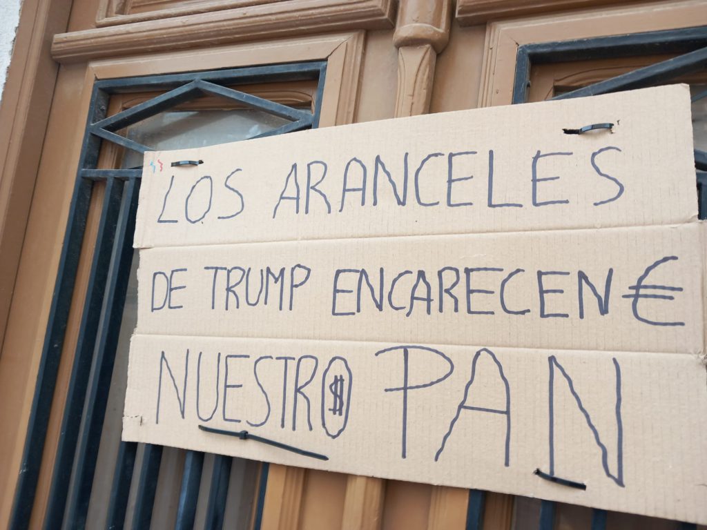 Aledo bakery sign: "Trump's tariffs are making our bread more expensive."