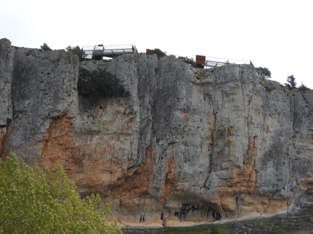 The highway viewpoint seen from the canyon bottom