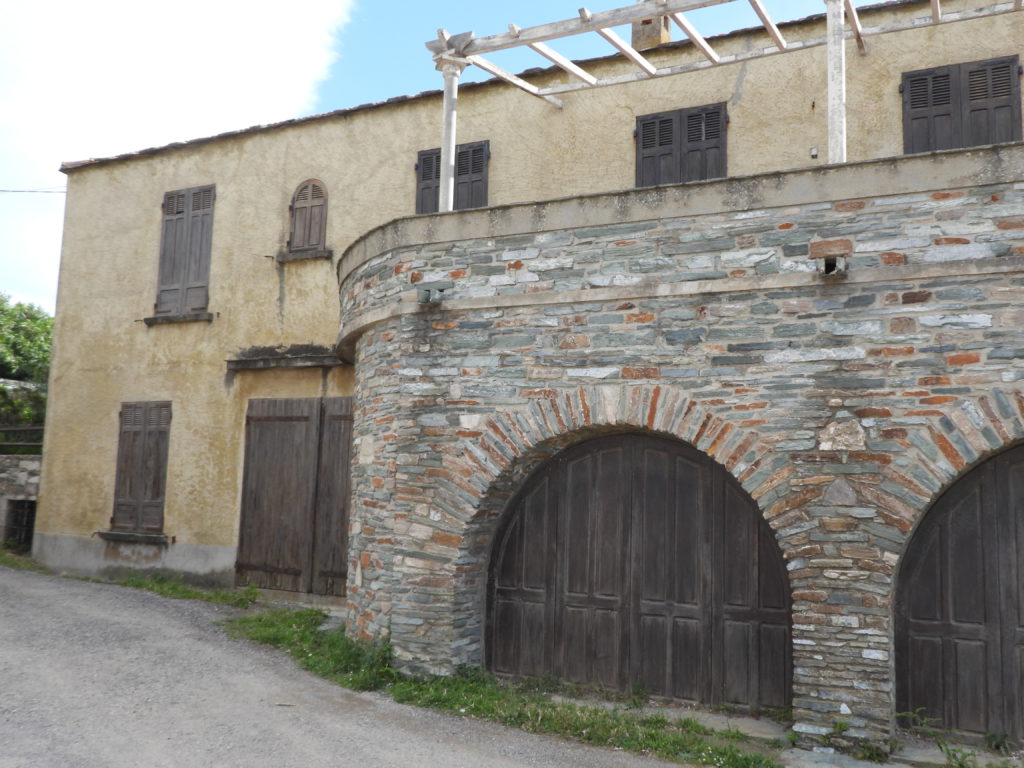 Barcaggio architecture.